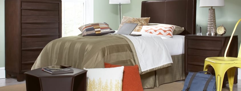 Easton Twin Bedroom with Copley Headboard