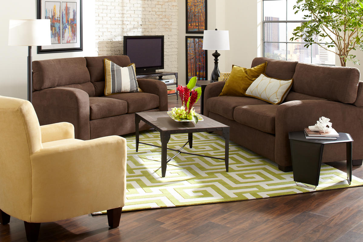 Charlie Living Room with Mackenzie and Sandler Pillow Pack